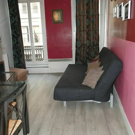 Apartment Appartement Le Louvre *